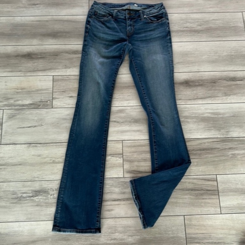 BKE Billie tailored Boot cut jeans size 27 long tall